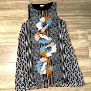 MAX STUDIO  BLACK MULTI  FLORAL SHIFT, SIZE S